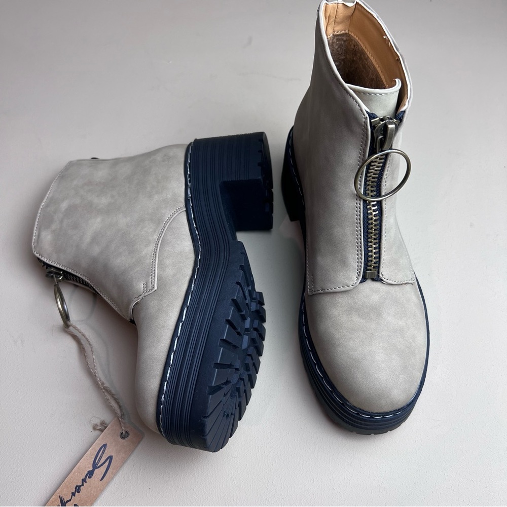 Seven7 Zoe front zipper platform Sand bootie size 8 NWB - Picture 4 of 11
